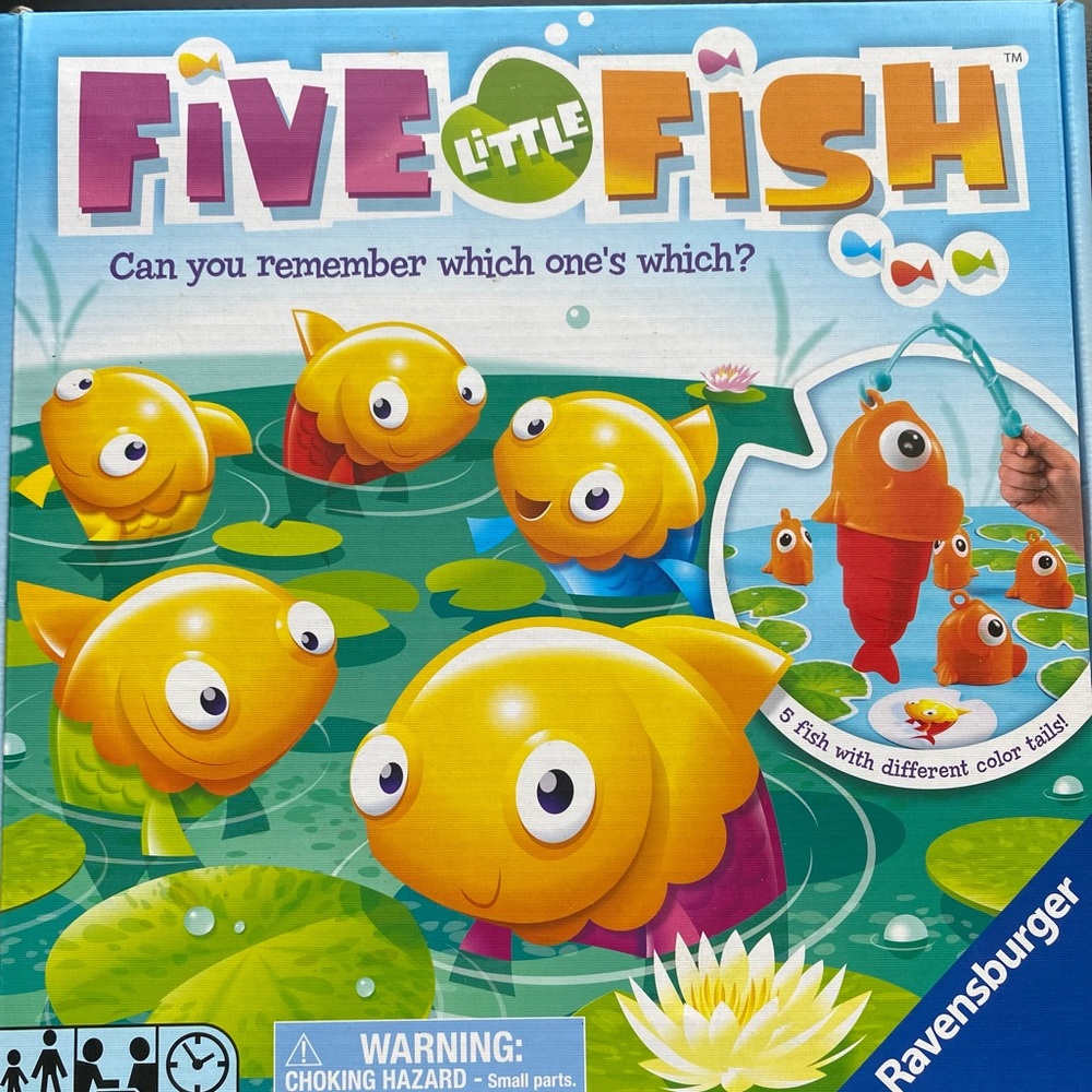 Five little fish game .